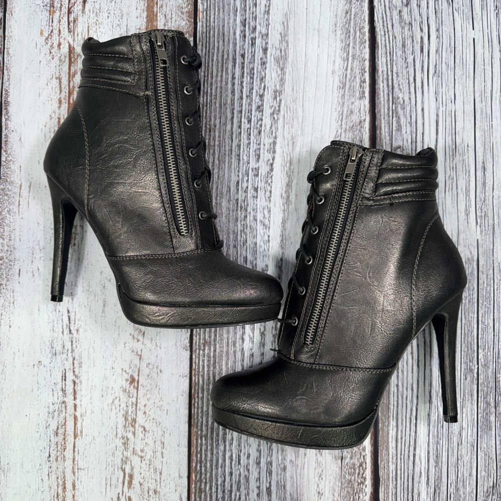 NWOT Madden Girl Black Heeled Boots with Lace-Up & Zippered Design Size 9.5 - Picture 5 of 11